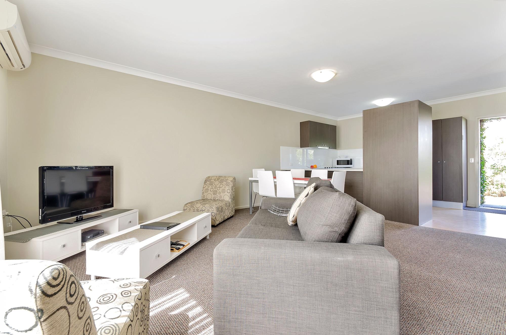 Coachmans Inn Ворік Екстер'єр фото