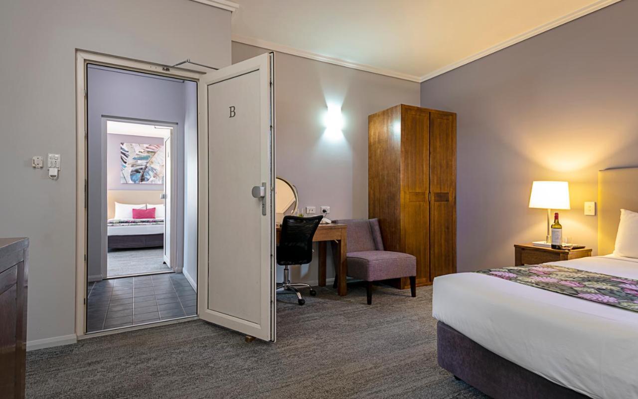 Coachmans Inn Ворік Екстер'єр фото